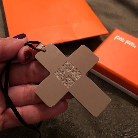 Folli Follie Cross Cord Choker - Picture 1 of 8